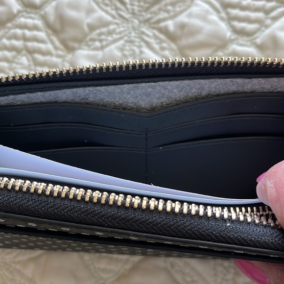 Kate Spade NWT Black Multi Zip Around Wallet!!! - Picture 7 of 9